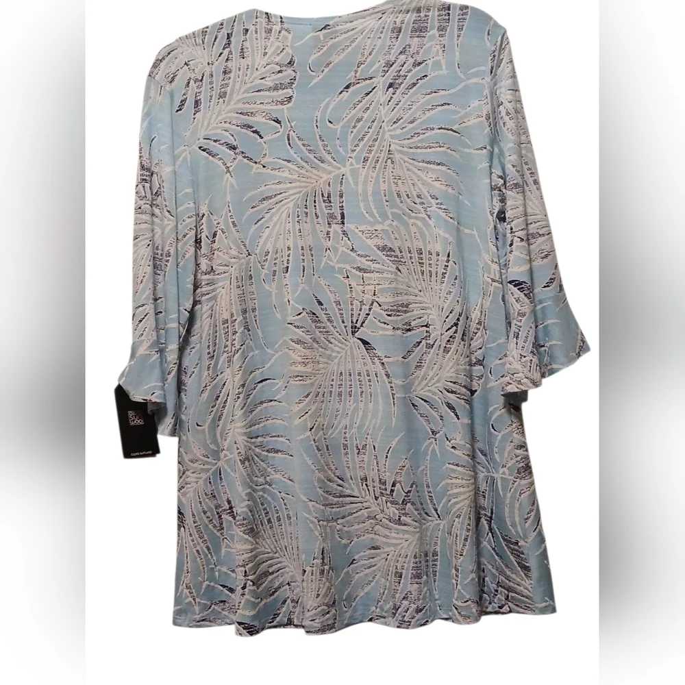 Clara Sun Woo - NWT Turquoise Tunic W/ White & Navy Blue Floral Design, V-Neck - Picture 3 of 12